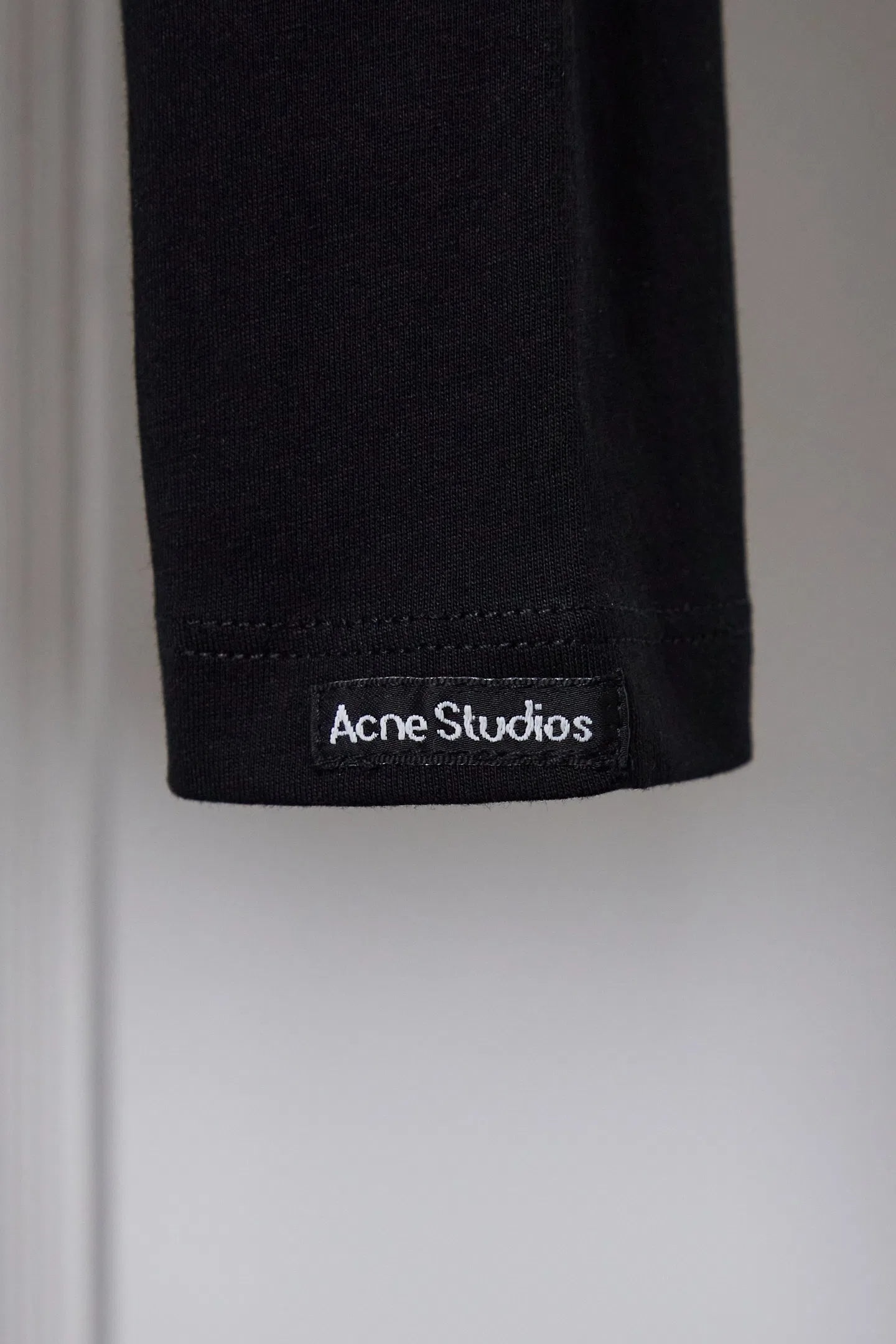 ACNE 27FW VYNUMFZ 010 롱슬리브 7