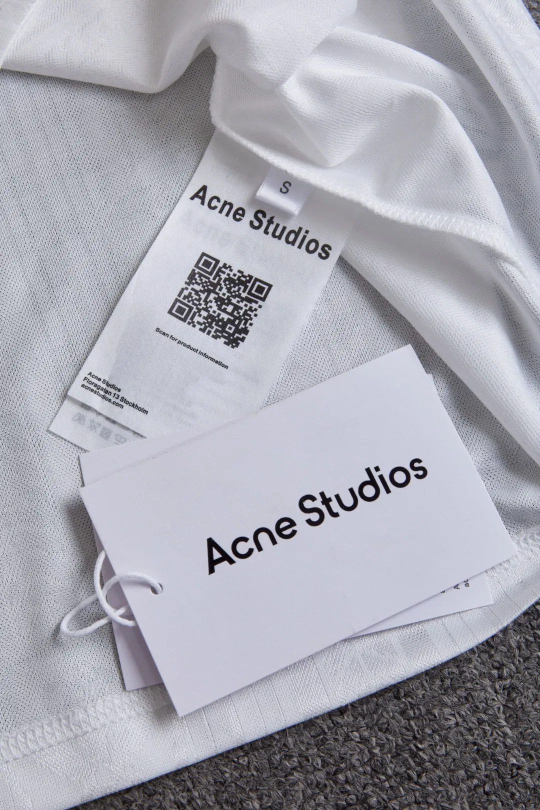 ACNE 27FW VYNUMFZ 015 롱슬리브 9