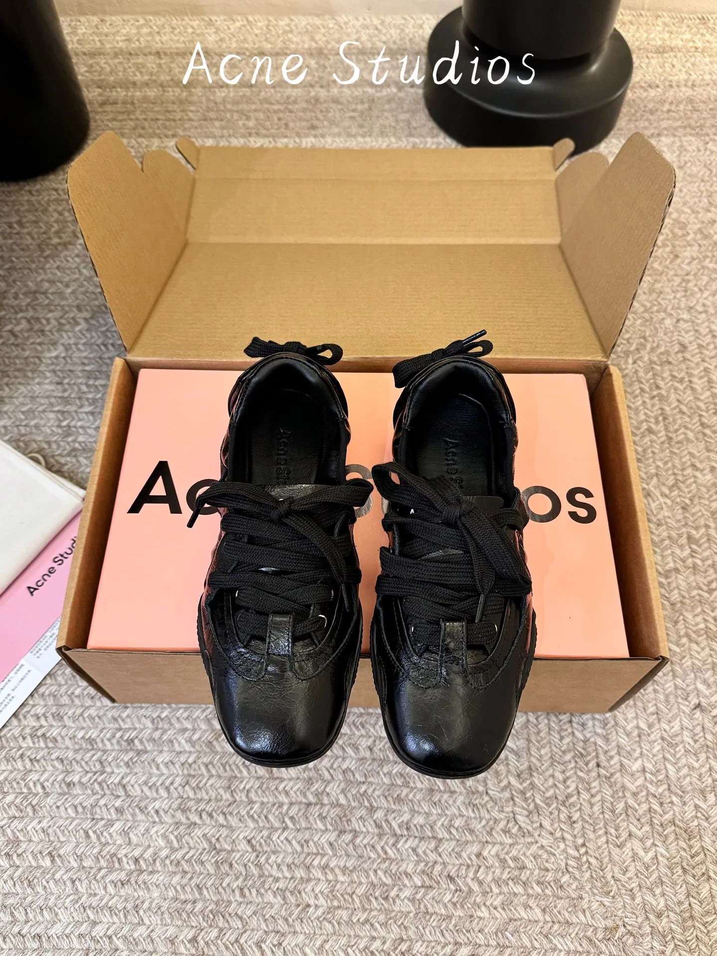 ACNE 27FW YPDDVBM 001 운동화 7