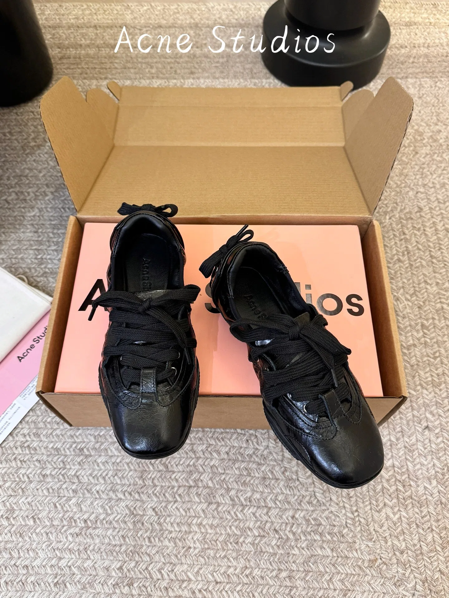 ACNE 27FW YPDDVBM 001 운동화 9