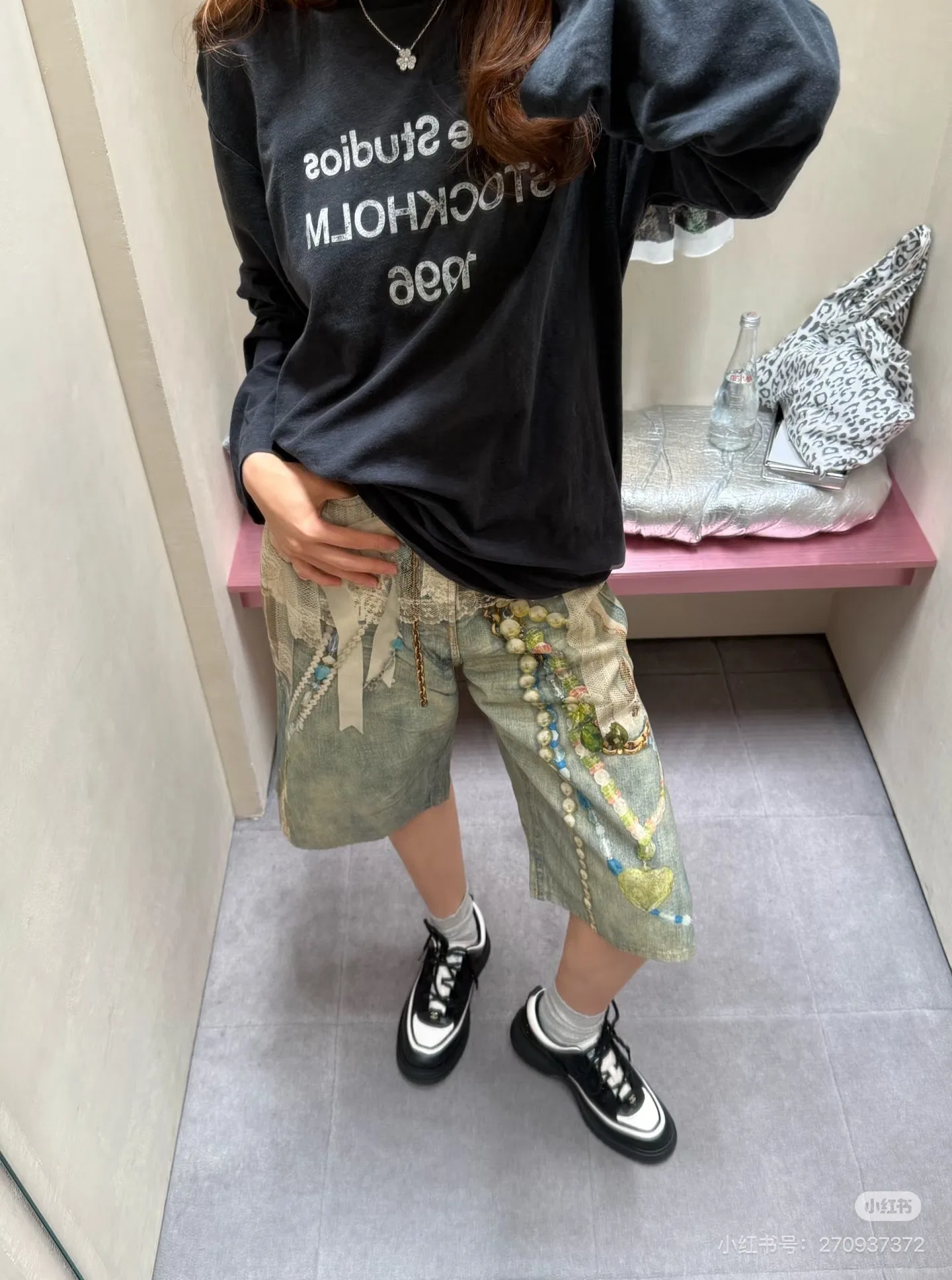 ACNE 27FW ZJFCTMT 006 데님숏츠 14