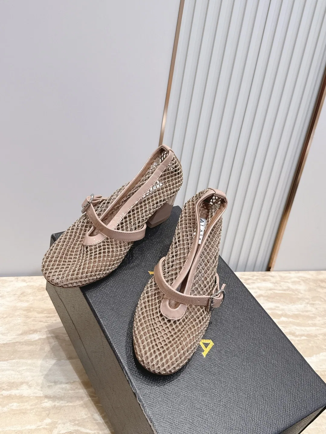 ALAIA 27FW WAUSUNH 011 구두 16