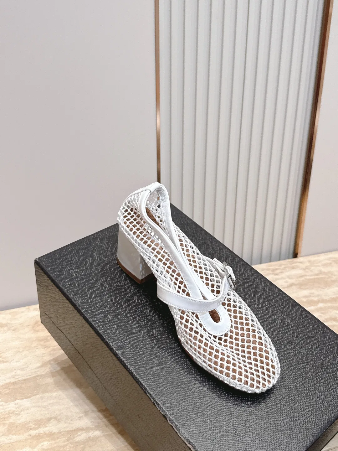 ALAIA 27FW WAUSUNH 011 구두 27