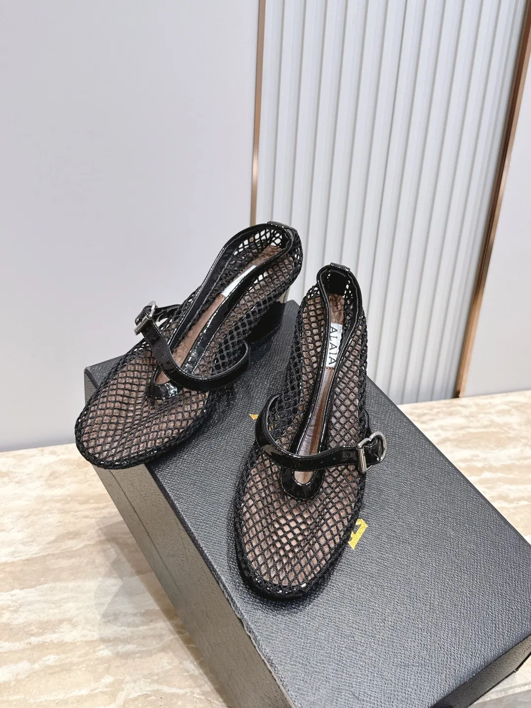ALAIA 27FW WAUSUNH 011 구두 38