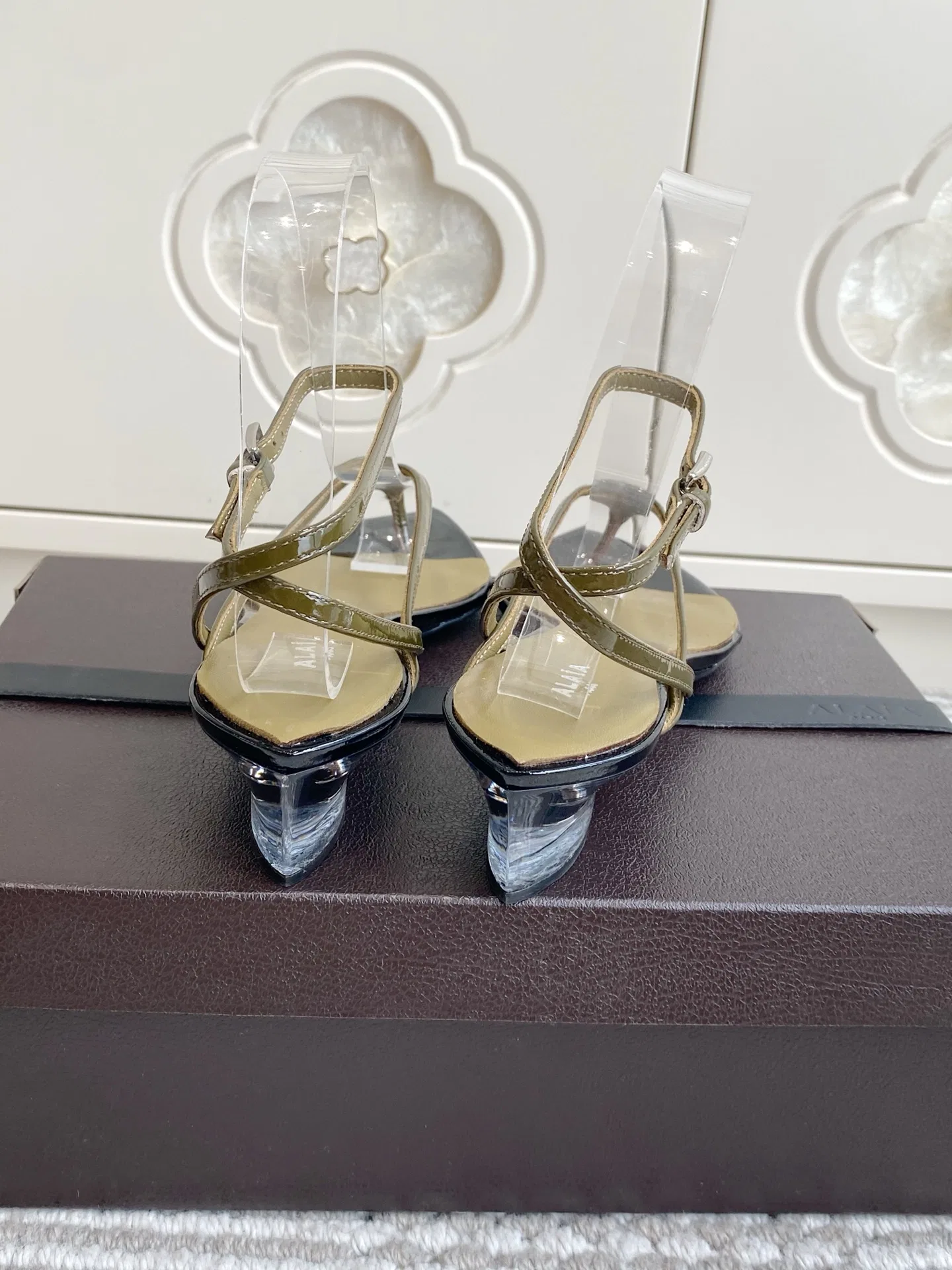 ALAIA 27FW WAUSUNH 012 구두 19