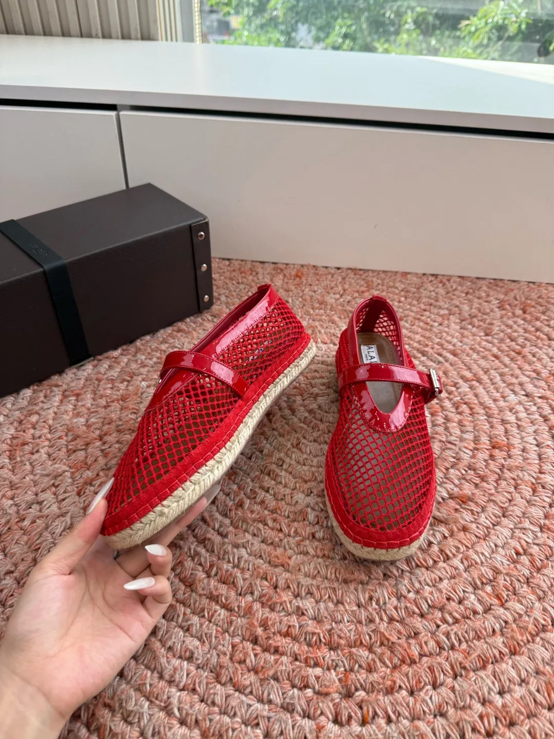 ALAIA 27FW WAUSUNH 014 플랫슈즈 13