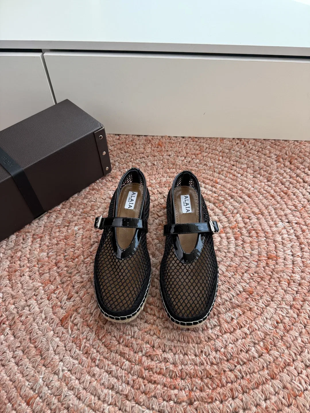 ALAIA 27FW WAUSUNH 014 플랫슈즈 38
