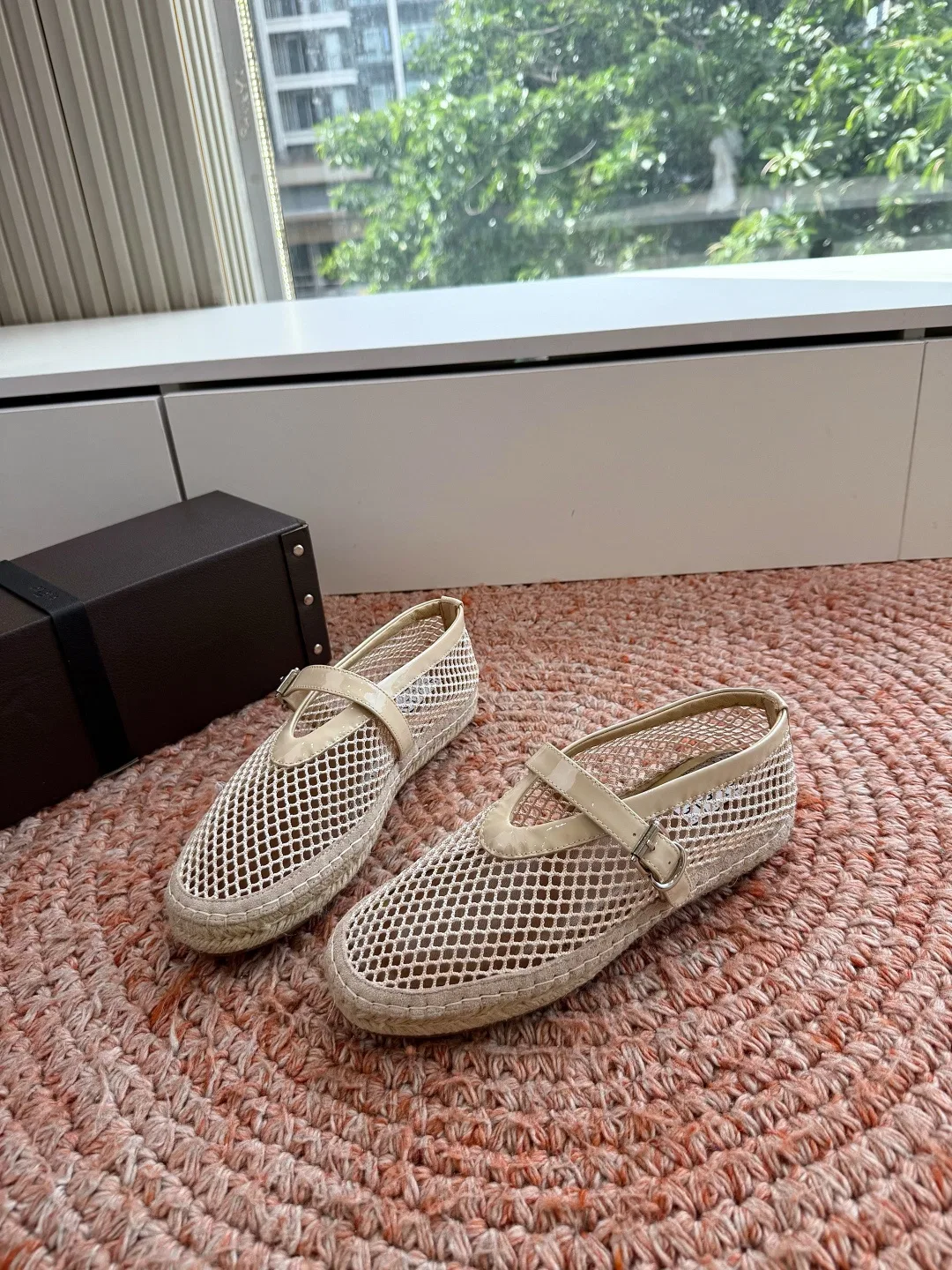 ALAIA 27FW WAUSUNH 014 플랫슈즈 48
