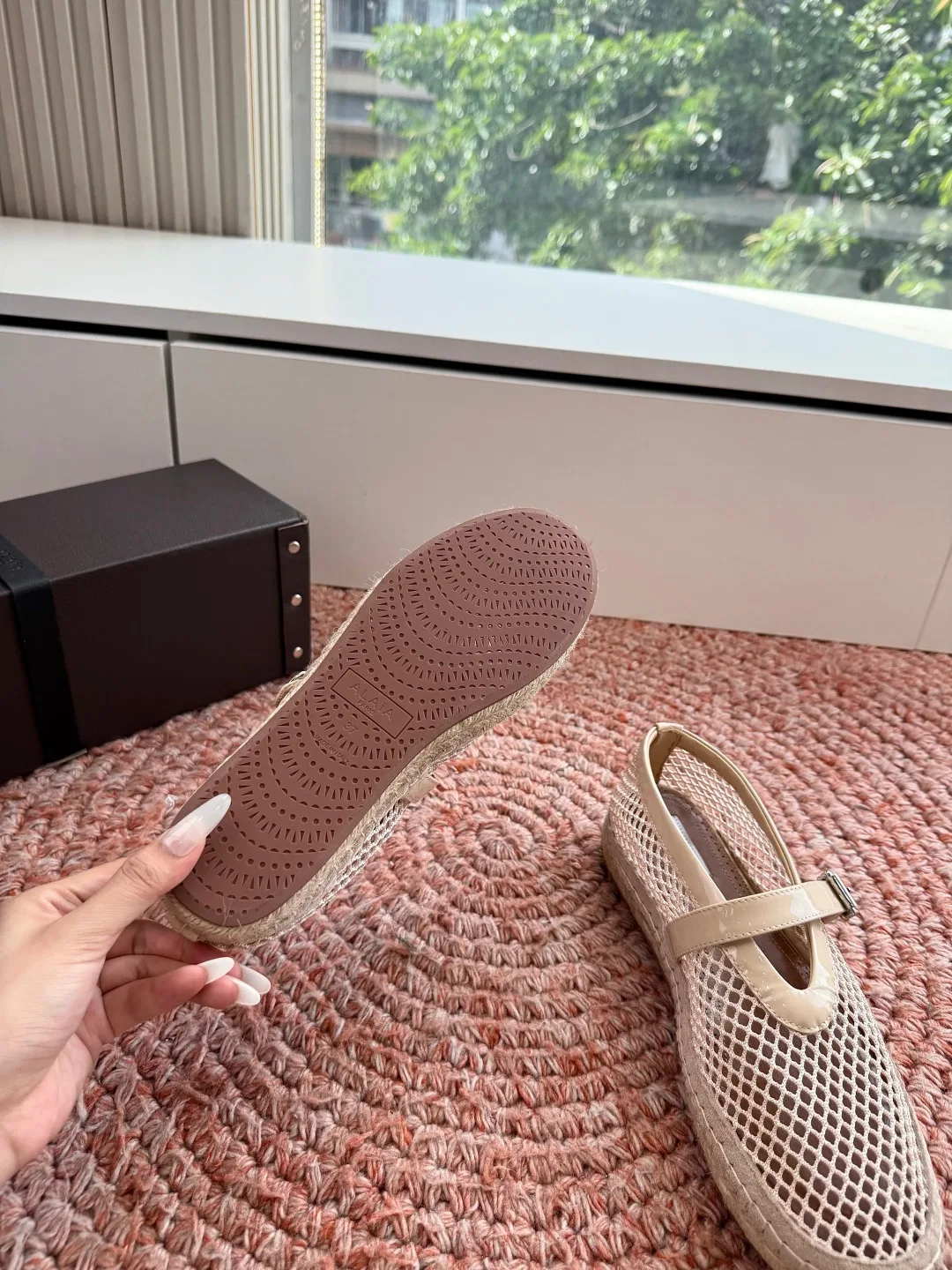 ALAIA 27FW WAUSUNH 014 플랫슈즈 55