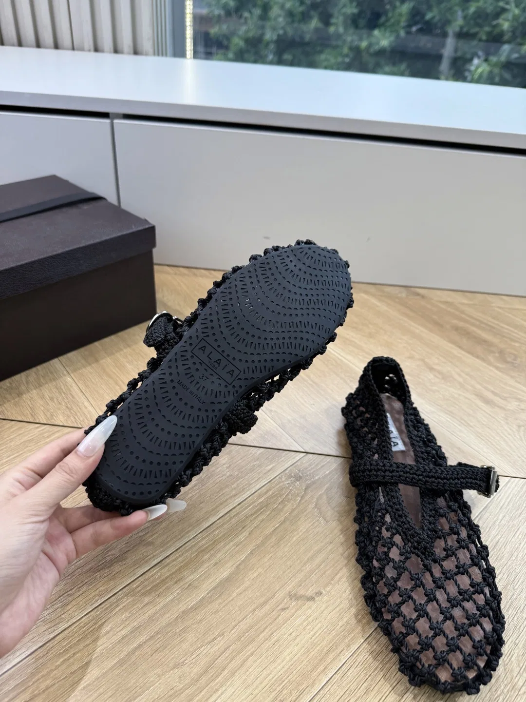 ALAIA 27FW WAUSUNH 016 플랫슈즈 8