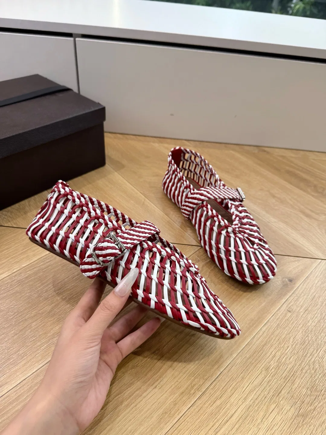 ALAIA 27FW WAUSUNH 016 플랫슈즈 12