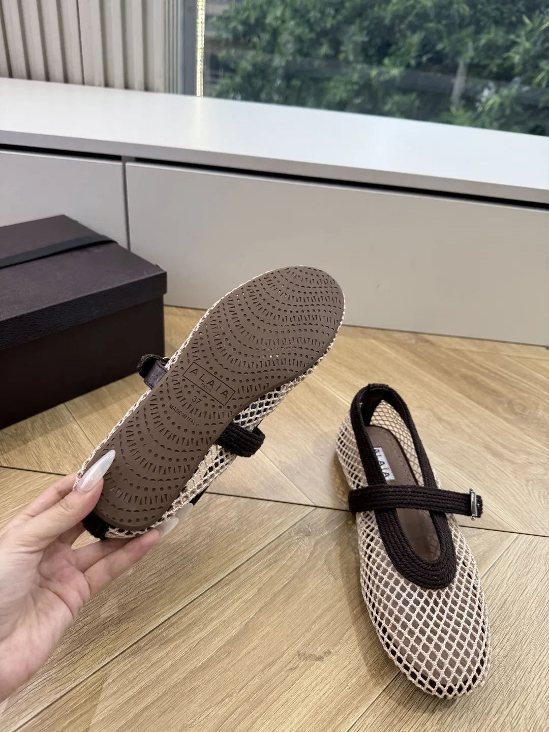 ALAIA 27FW WAUSUNH 018 플랫슈즈 9
