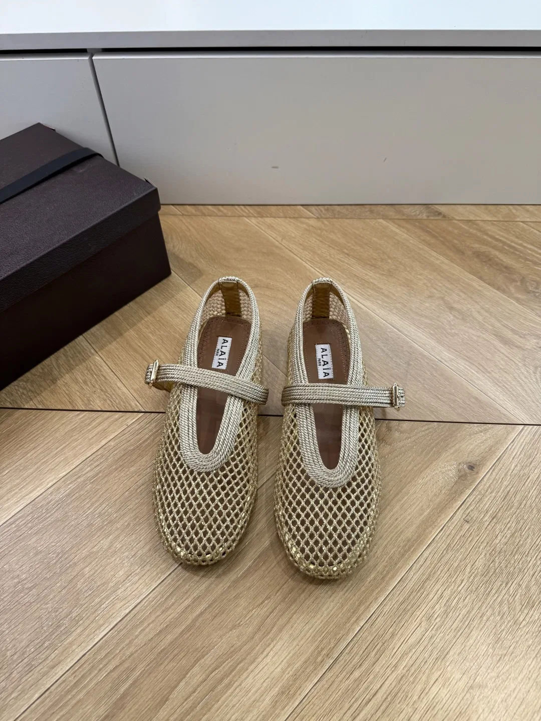 ALAIA 27FW WAUSUNH 018 플랫슈즈 27