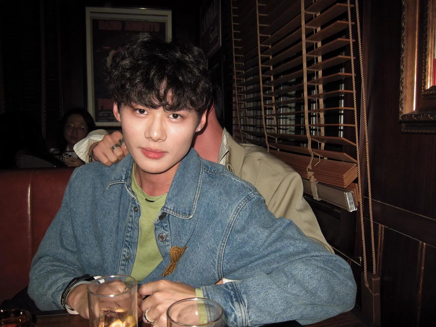 AMI 27FW HQNATRD 001 데님셔츠 23