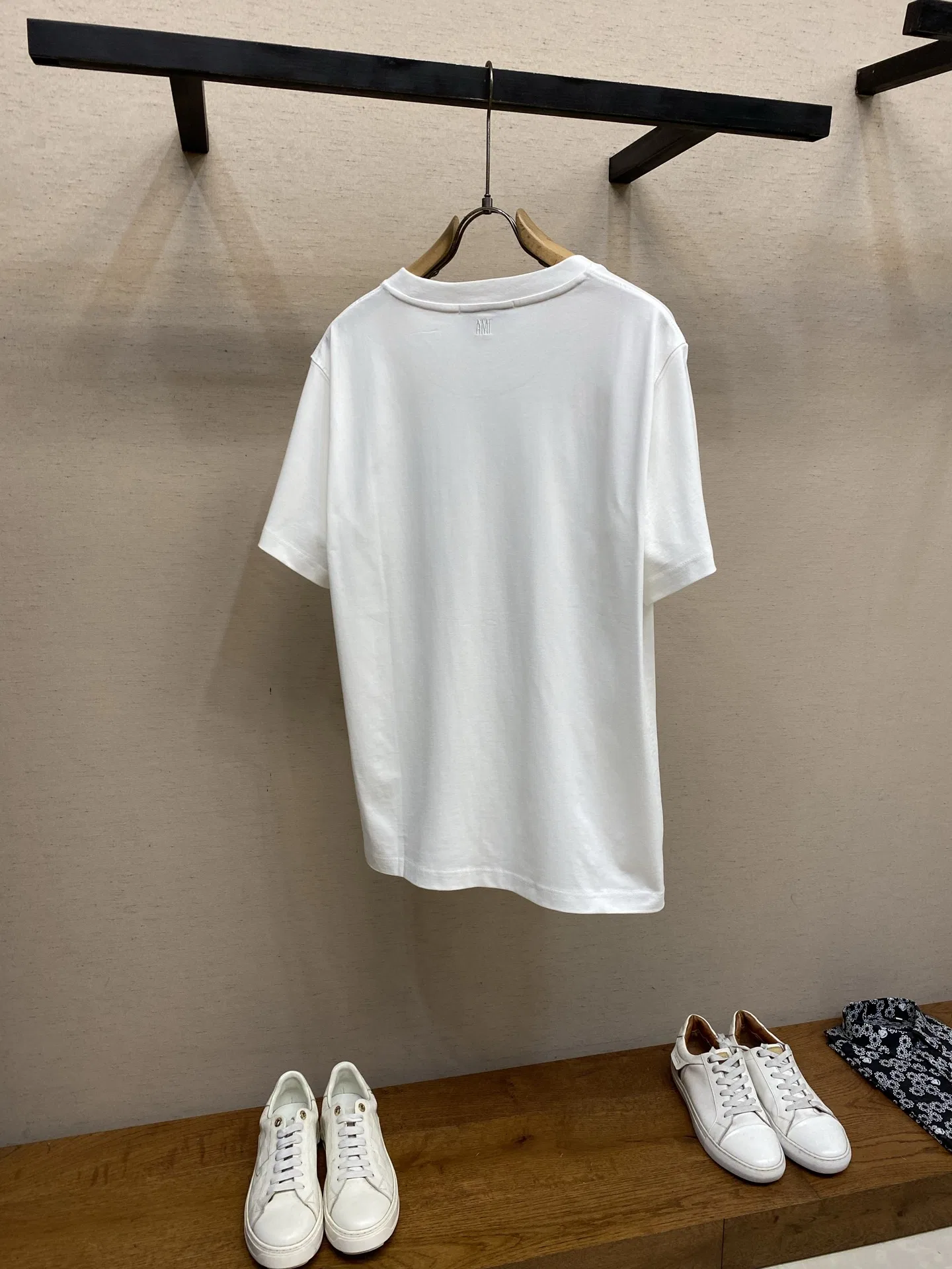 AMI 27FW YVJJGOR 009 반팔티셔츠 9