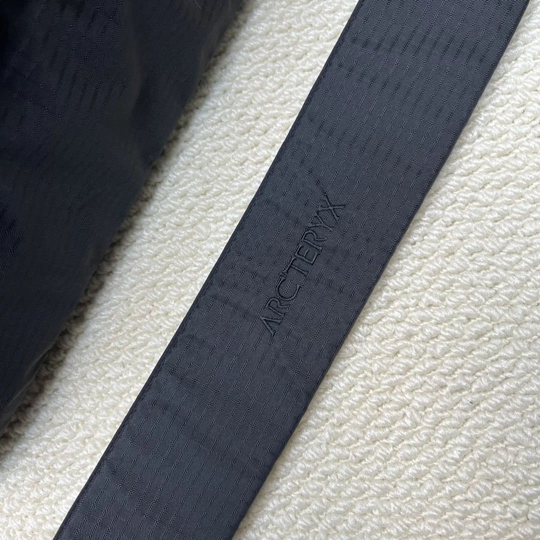 ARC 27FW PTBDKDT 010 크로스백 14