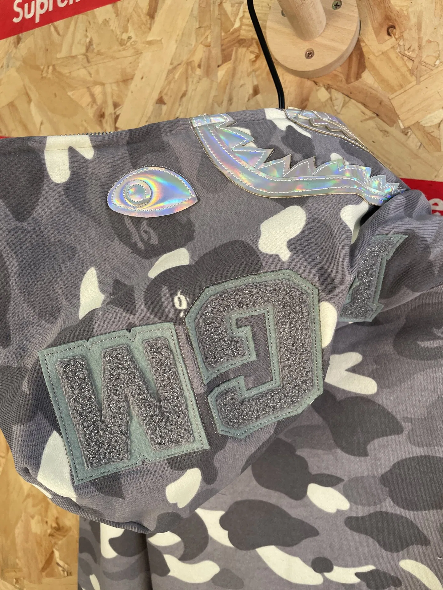 BAPE 27FW EYZUTRQ 001 집업후드 16