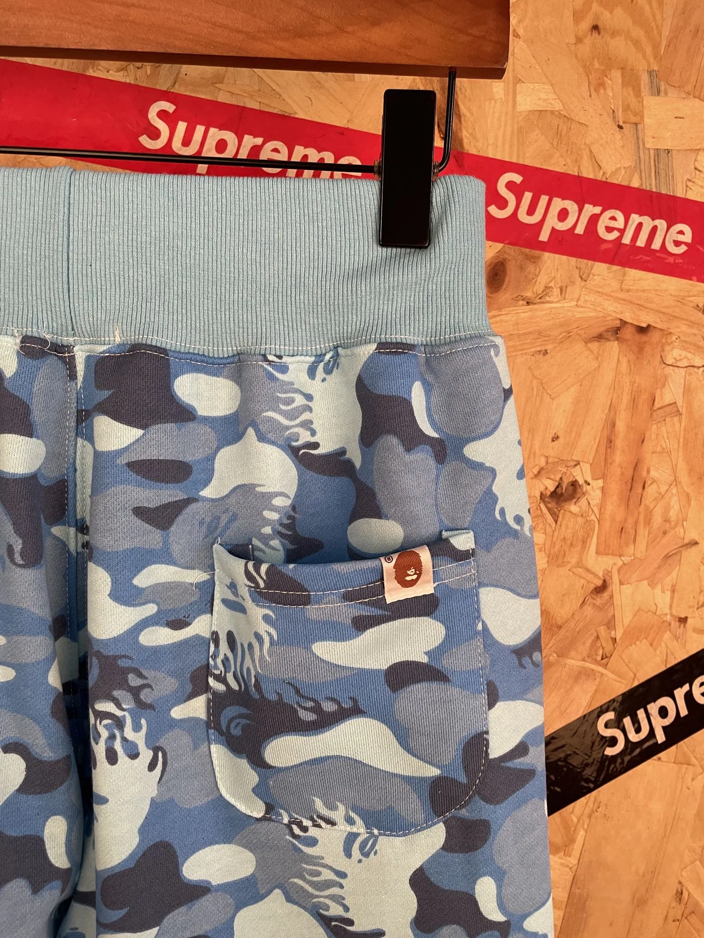 BAPE 27FW PGEXRVF 001 숏츠 12
