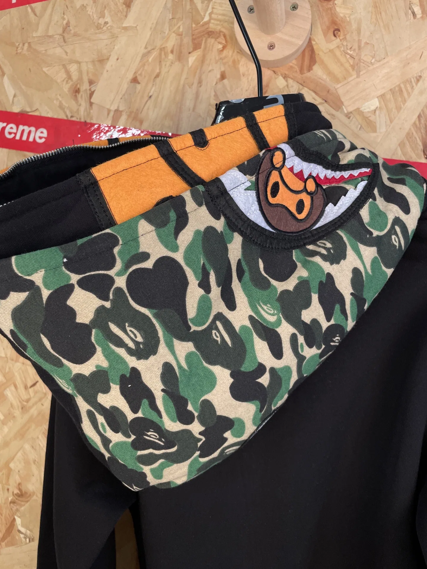 BAPE 27FW PGEXRVF 002 집업후드 24