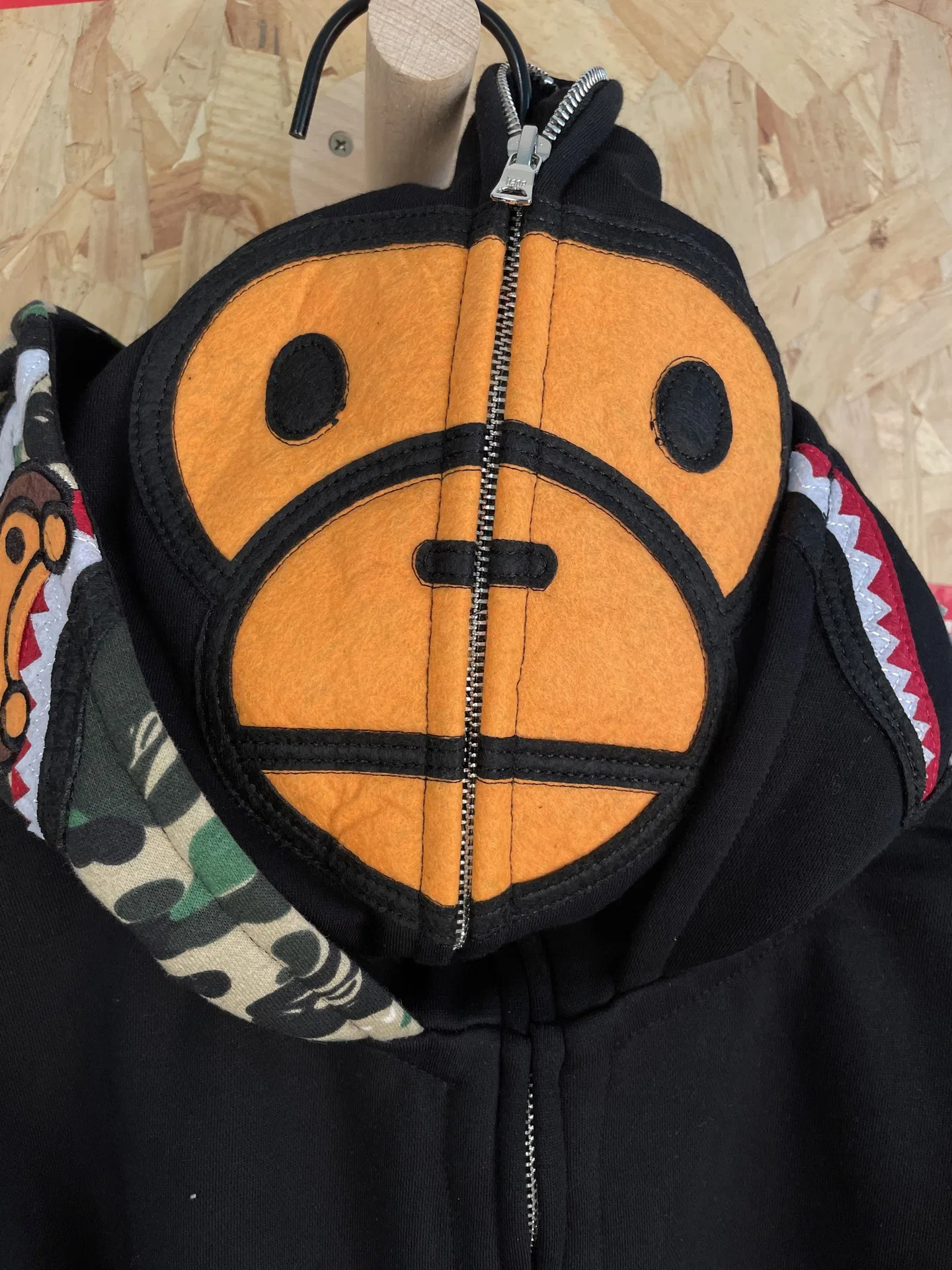 BAPE 27FW PGEXRVF 002 집업후드 26