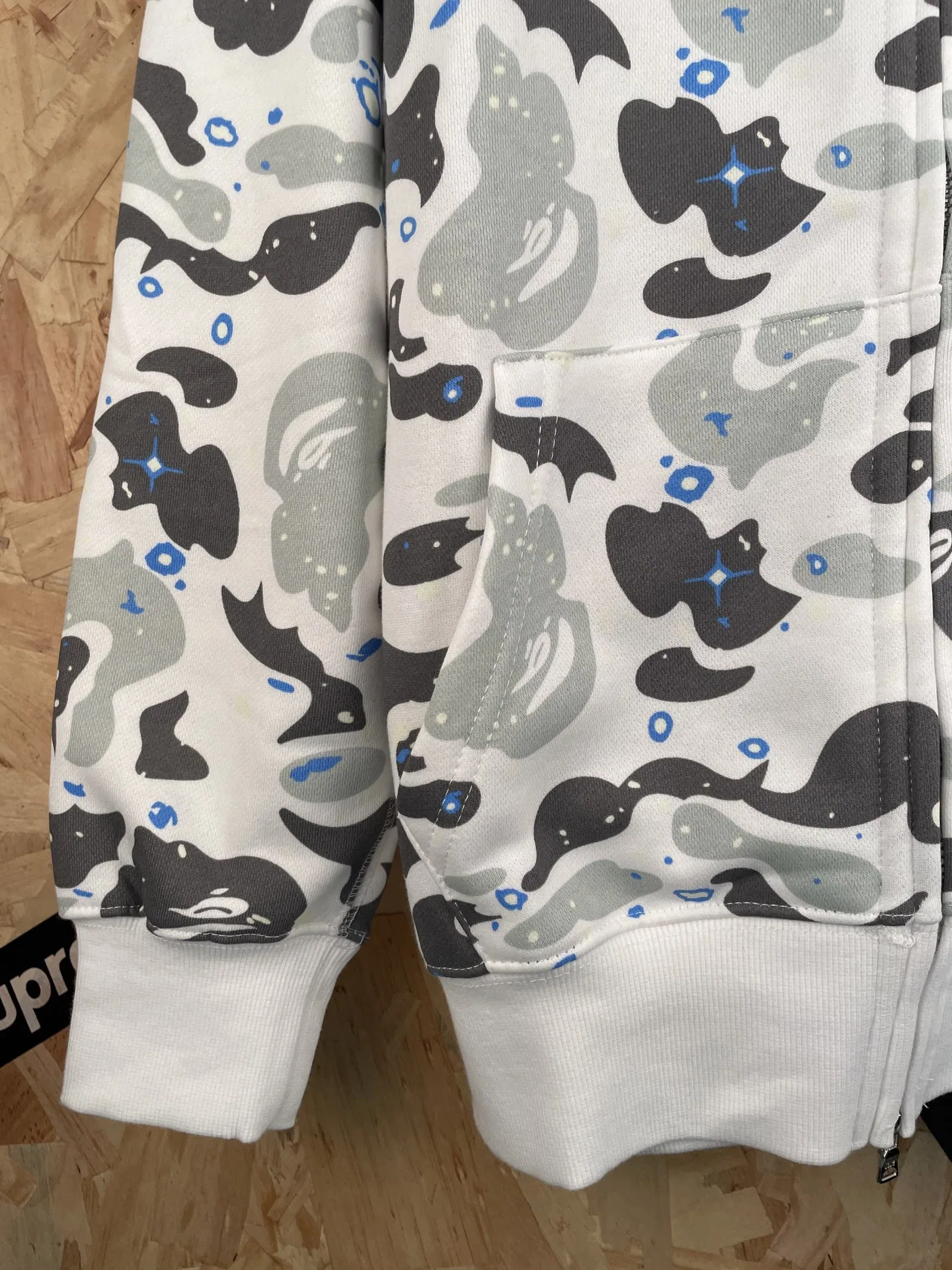 BAPE 27FW PGEXRVF 004 집업후드 13