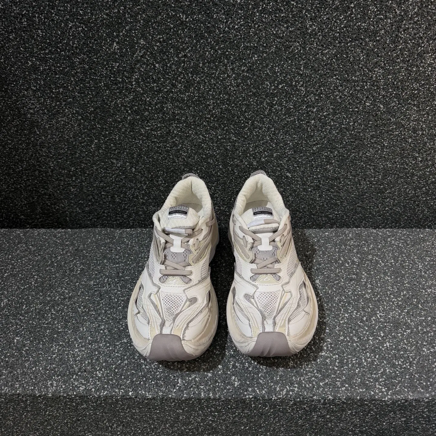 BC 27FW BRRRJHL 001 운동화 15