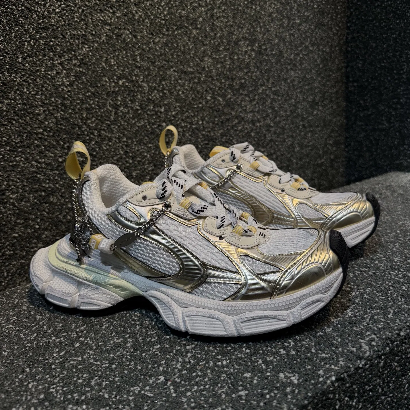 BC 27FW BRRRJHL 002 트랙슈즈 13