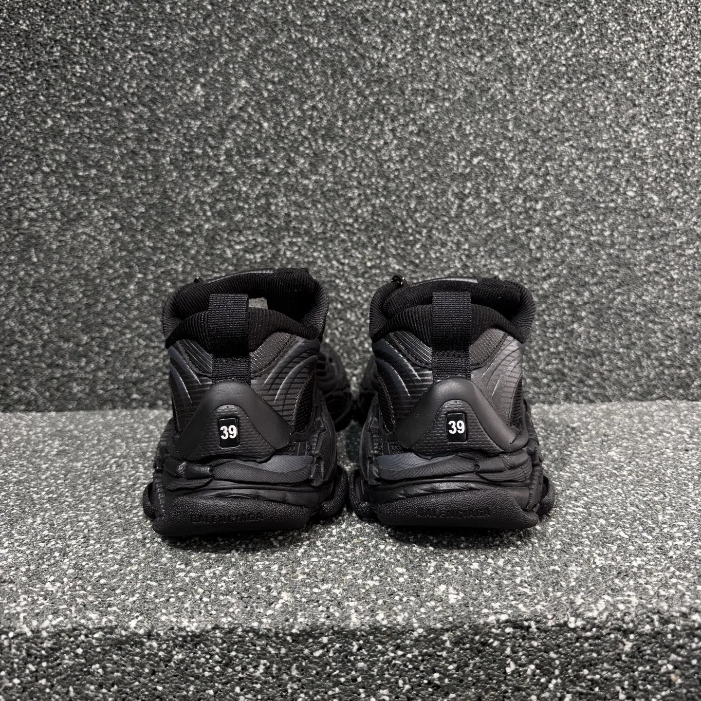 BC 27FW BRRRJHL 006 트랙슈즈 12