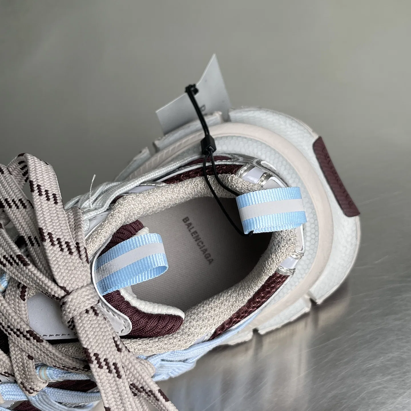 BC 27FW FIOKDFU 002 트랙슈즈 16