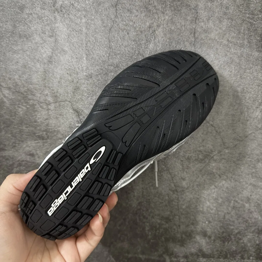 BC 27FW FIOKDFU 003 트랙슈즈 9