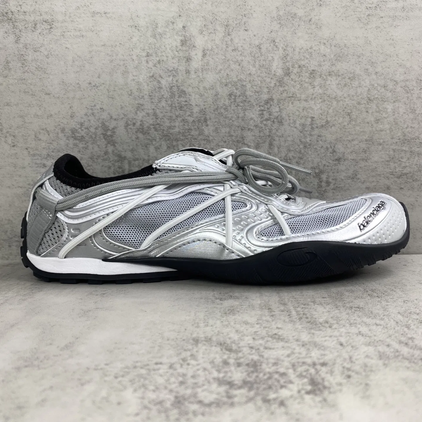 BC 27FW FIOKDFU 003 트랙슈즈 24