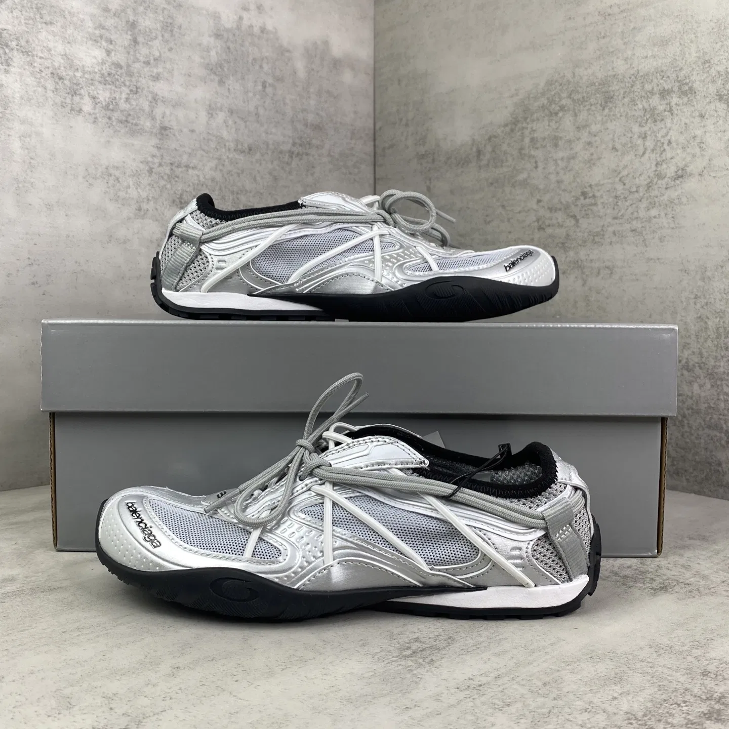 BC 27FW FIOKDFU 003 트랙슈즈 27