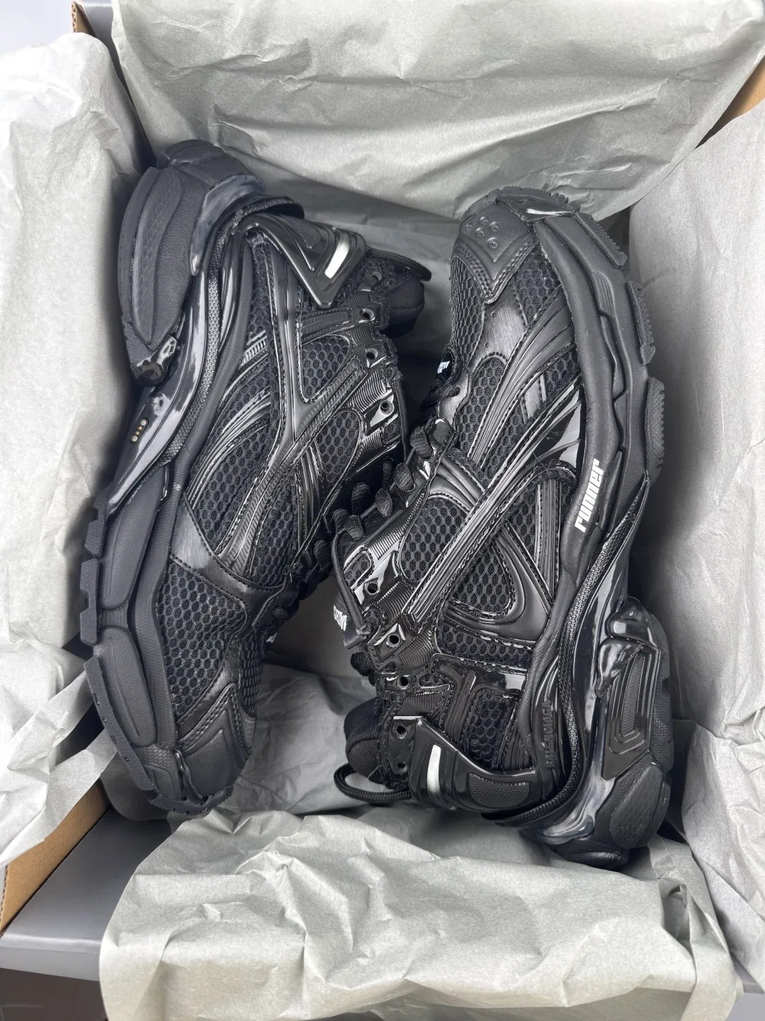 BC 27FW FIOKDFU 004 트랙슈즈 9