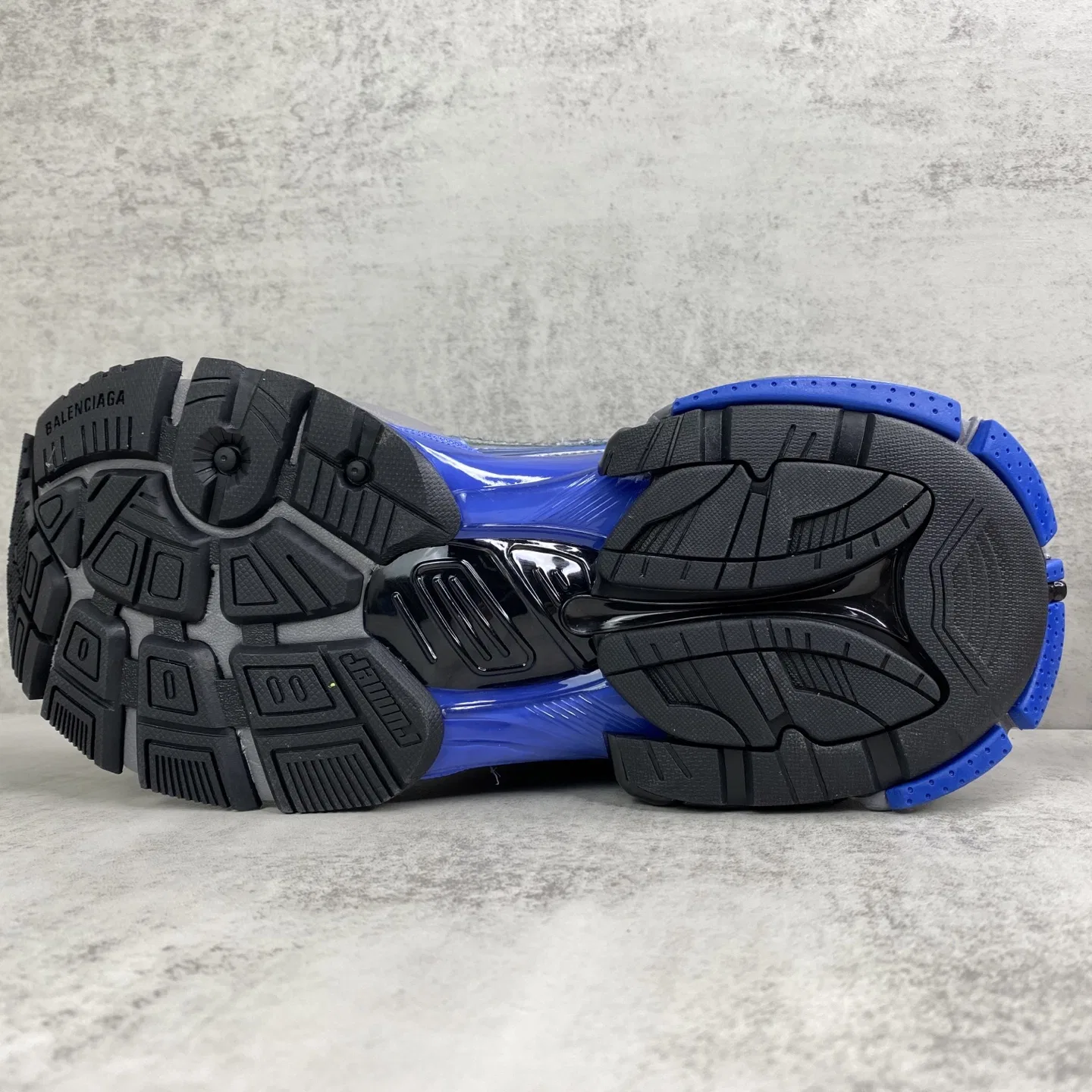 BC 27FW FIOKDFU 004 트랙슈즈 26