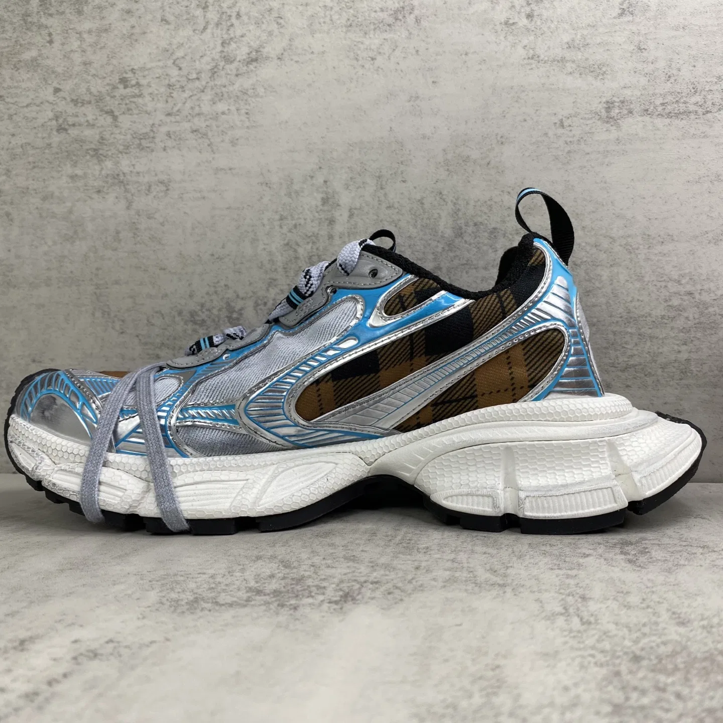 BC 27FW FIOKDFU 006 트랙슈즈 7