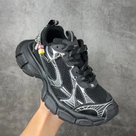 BC 27FW FIOKDFU 009 트랙슈즈 11