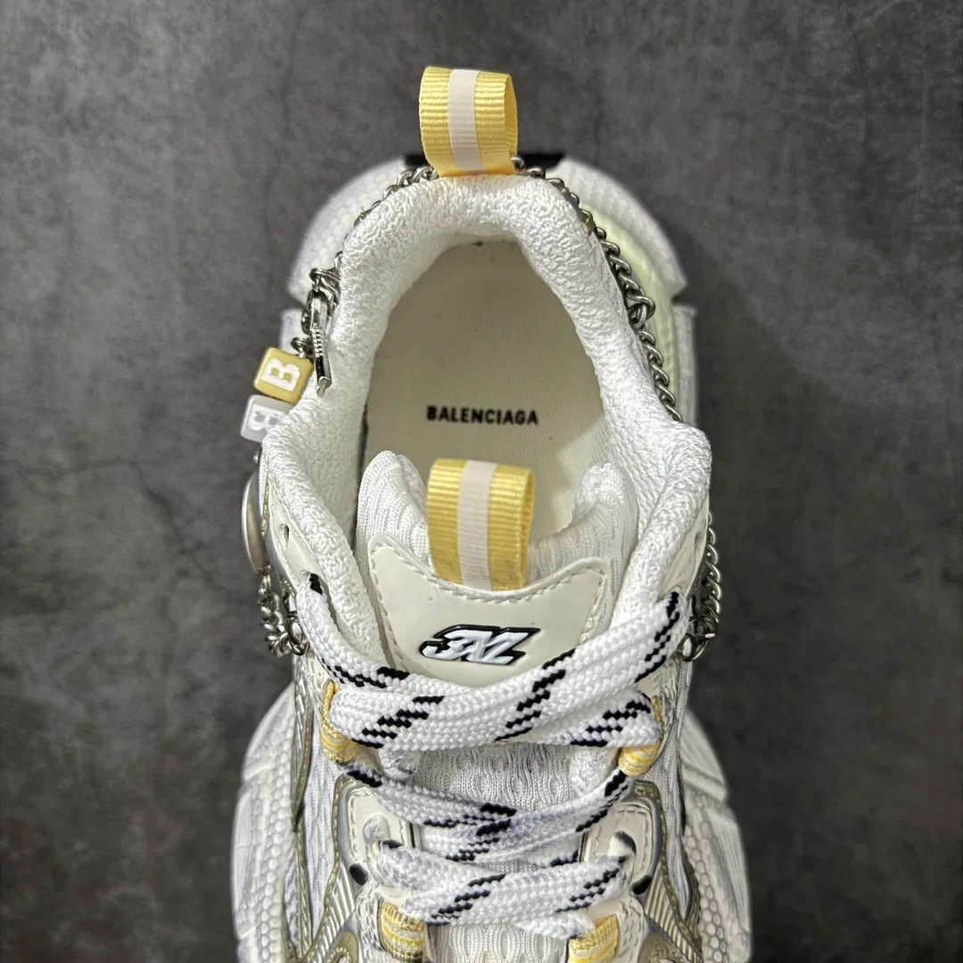 BC 27FW FIOKDFU 009 트랙슈즈 19