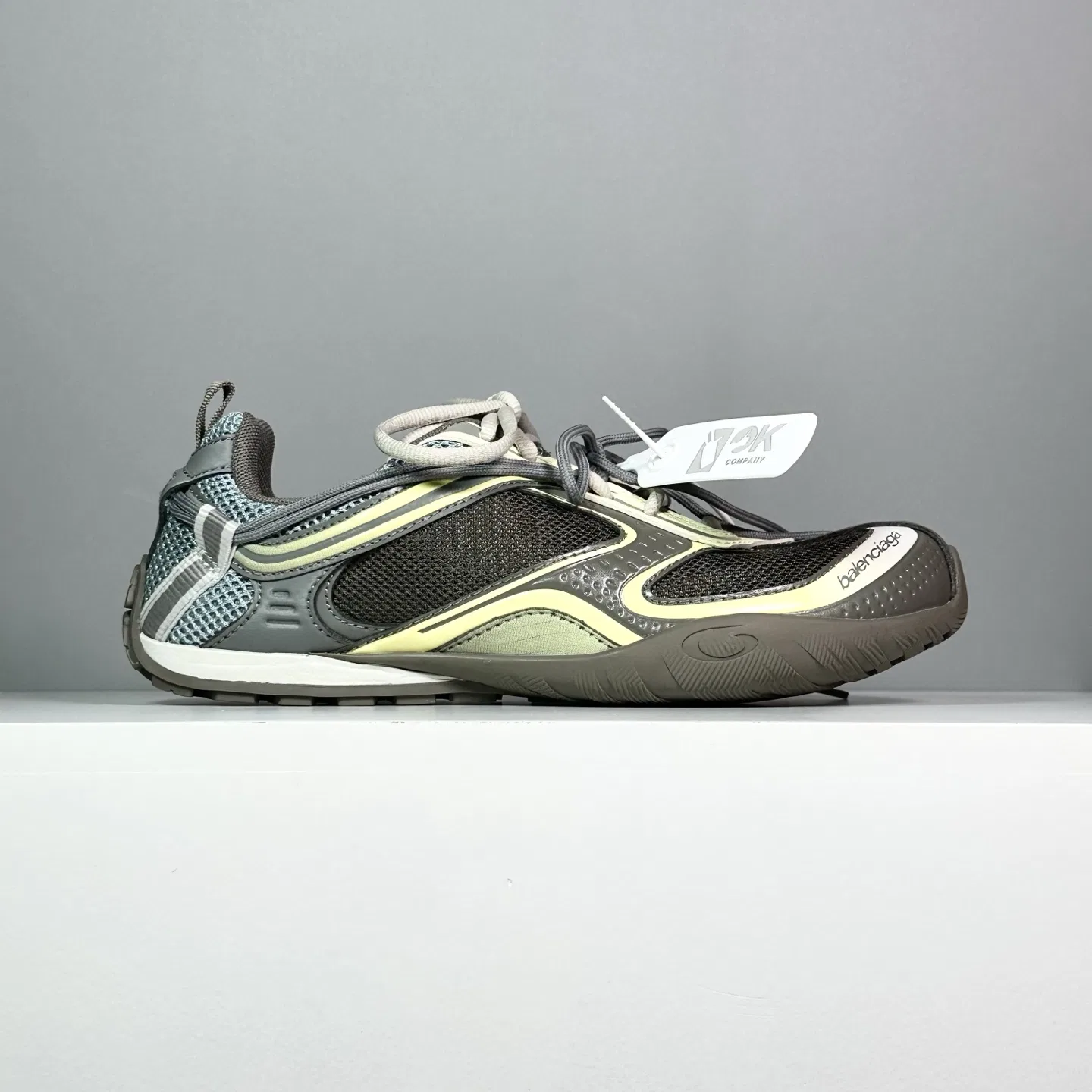 BC 27FW FIOKDFU 016 트랙슈즈 18
