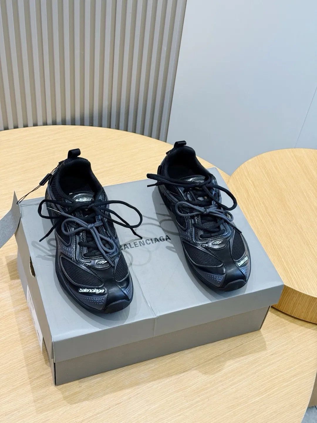 BC 27FW HNBIRYD 010 트랙슈즈 18