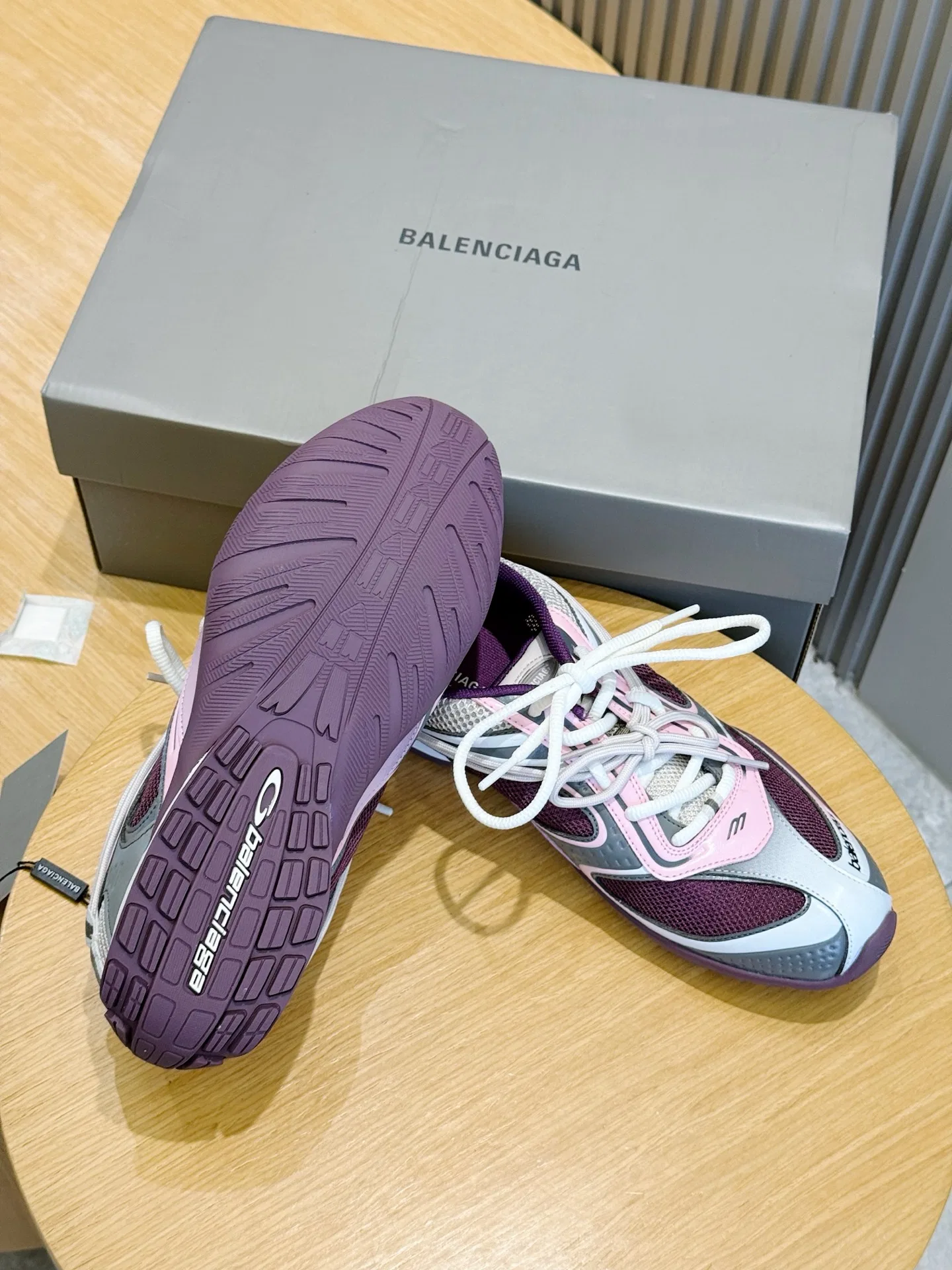 BC 27FW HNBIRYD 010 트랙슈즈 43