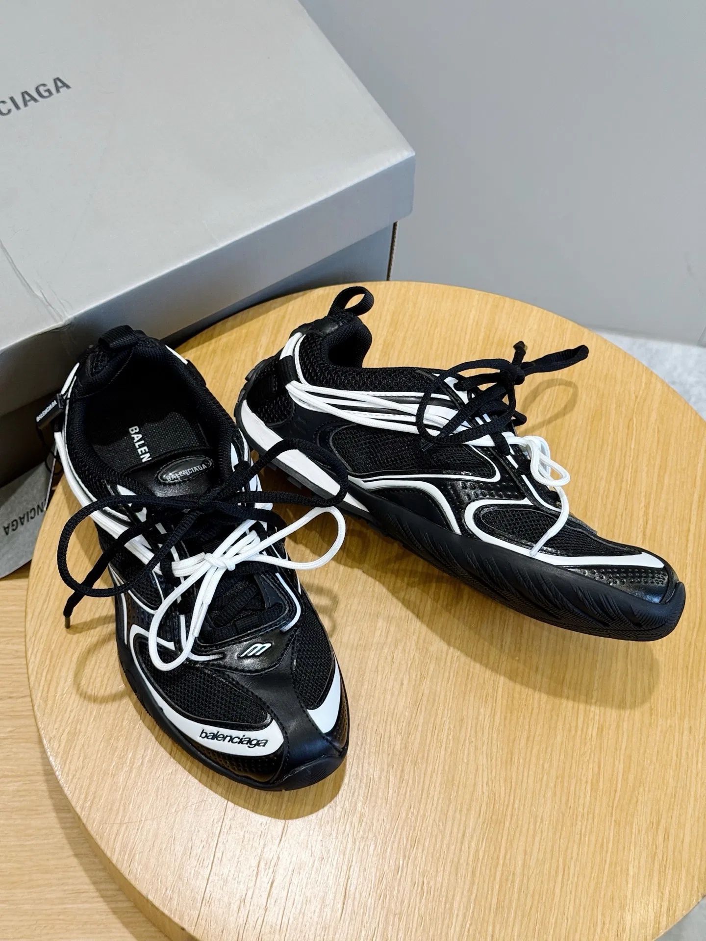 BC 27FW HNBIRYD 010 트랙슈즈 50