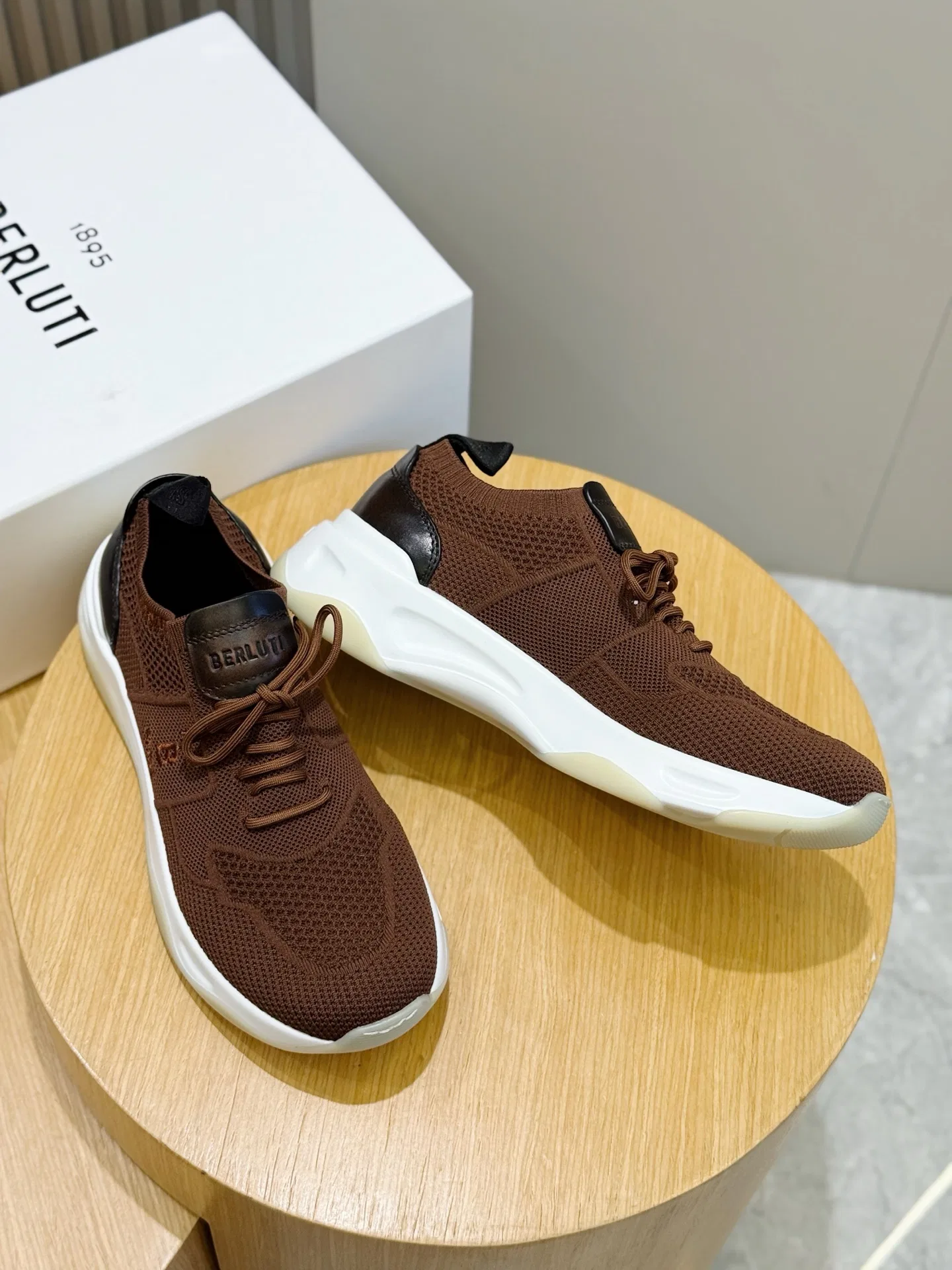 BER 27FW CWUQKMH 003 운동화 7