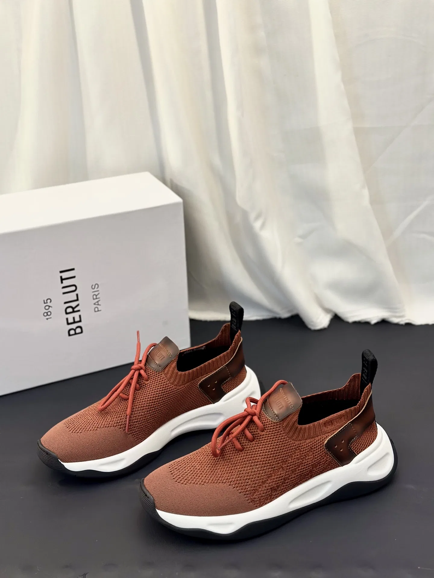 BER 27FW LSFXCTA 002 스니커즈 12