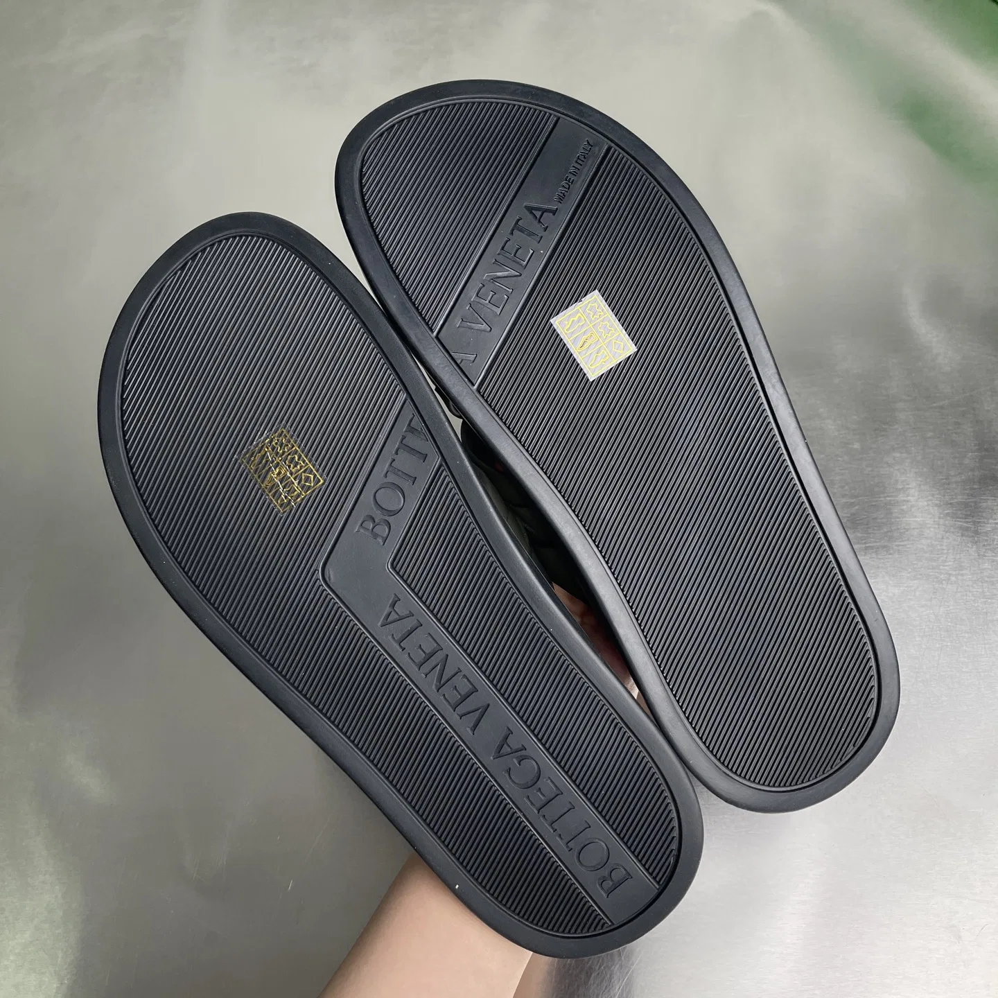 BOTTEGA 27FW NWEPAZI 001 슬리퍼 9