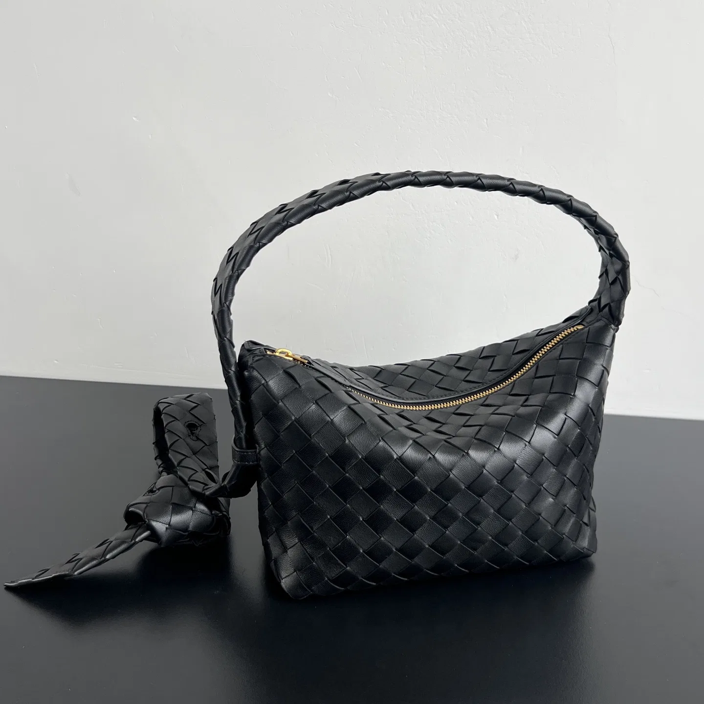 BOTTEGA 27FW NWEPAZI 004 숄더백 9