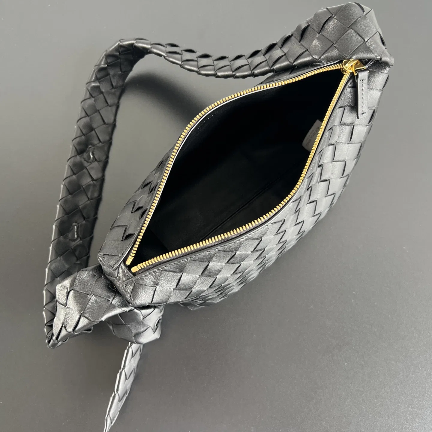 BOTTEGA 27FW NWEPAZI 004 숄더백 14