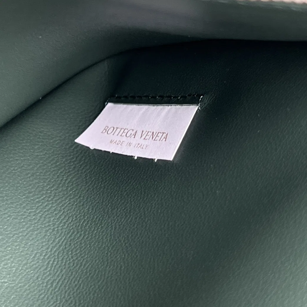 BOTTEGA 27FW NWEPAZI 006 숄더백 9