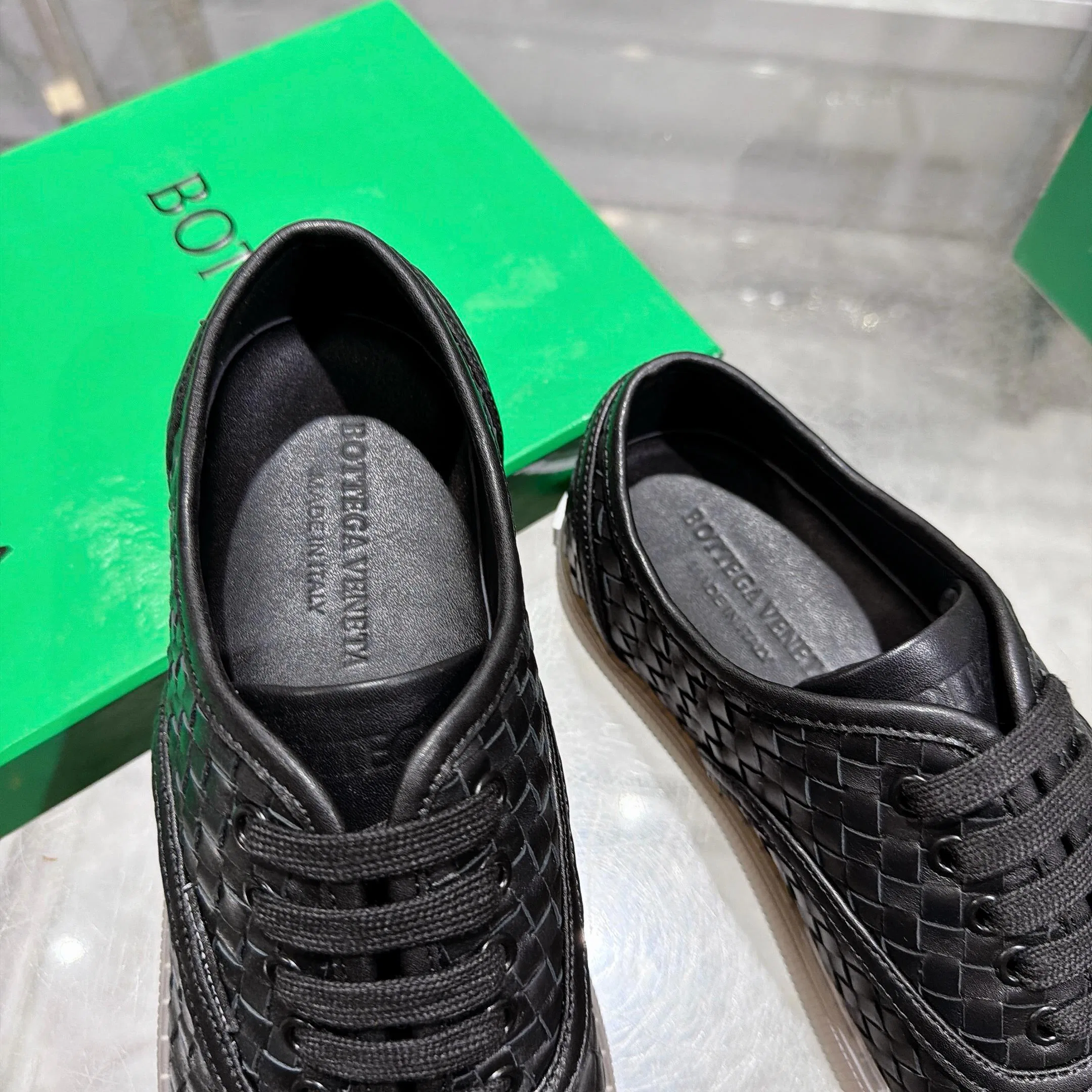 BOTTEGA 27FW NWEPAZI 011 스니커즈 16