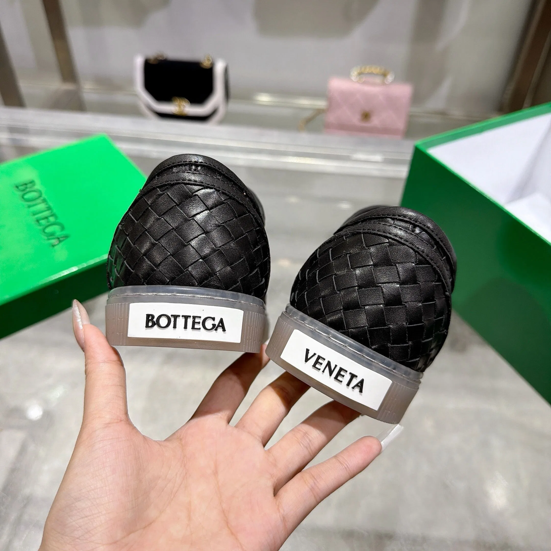 BOTTEGA 27FW NWEPAZI 011 스니커즈 18