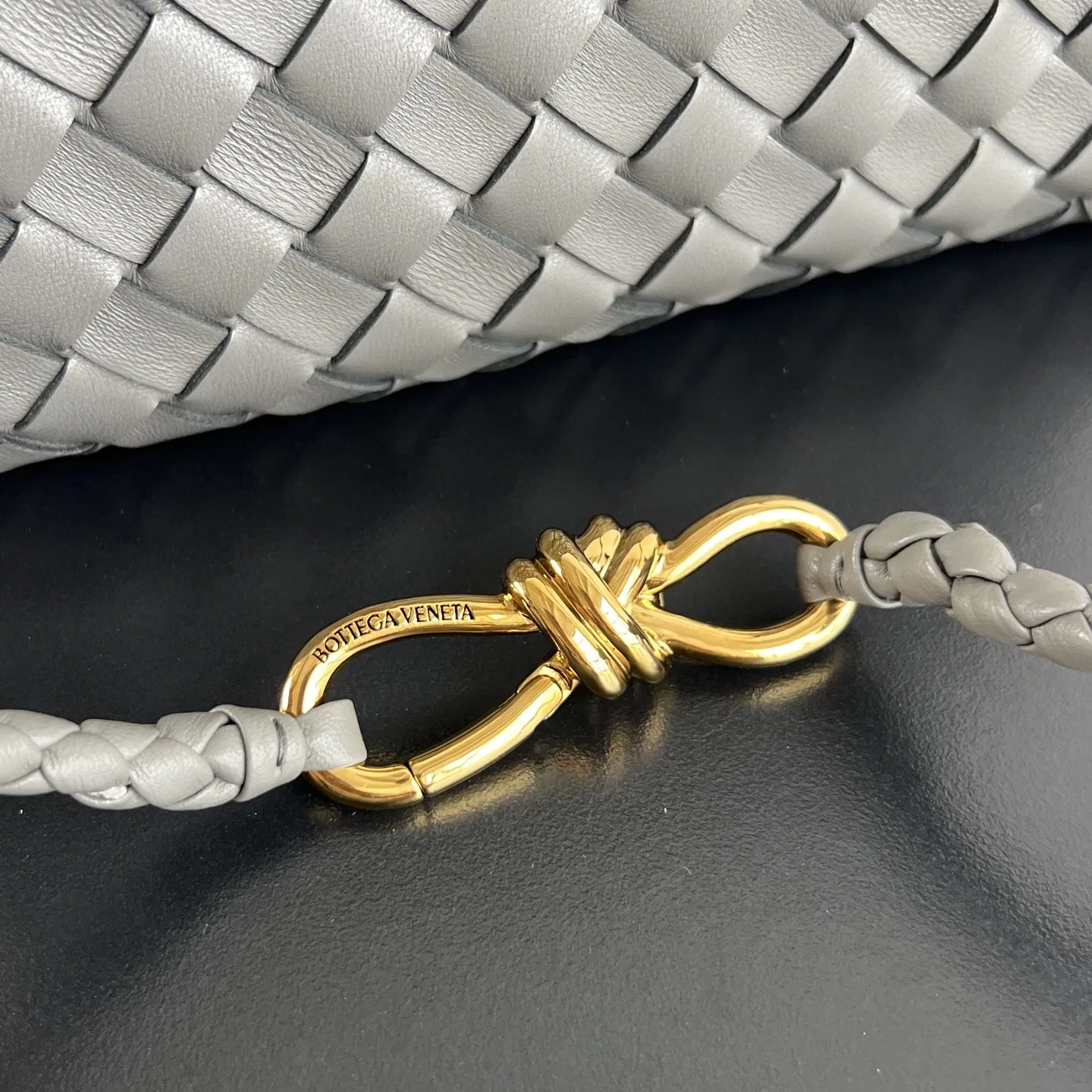 BOTTEGA 27FW NWEPAZI 014 토트백 7
